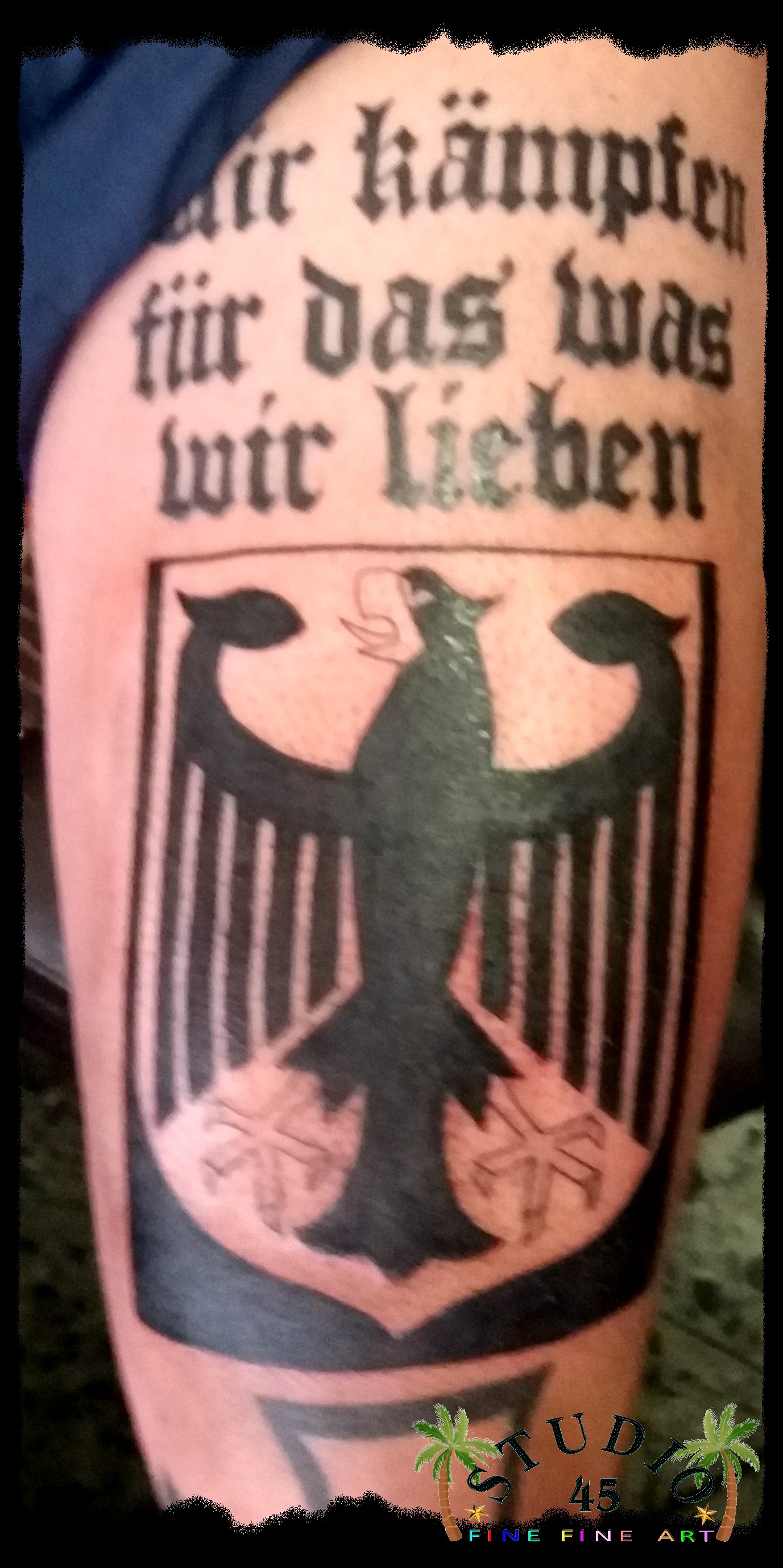 Wir kämpfen für das was wir lieben Oberschenkel Tattoo Recklinghausen STUDIO 45